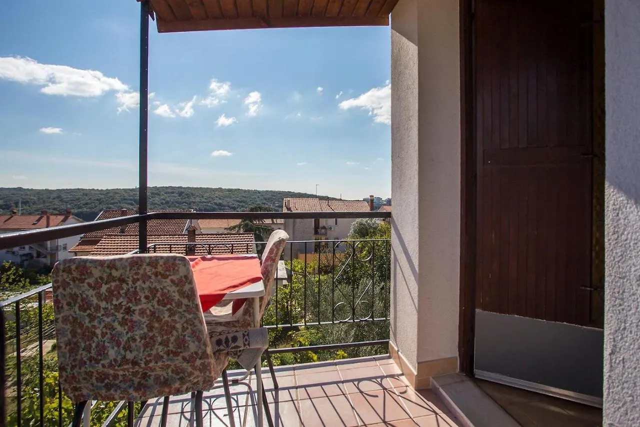 Apartments Jaksa 181 Pula Guest house