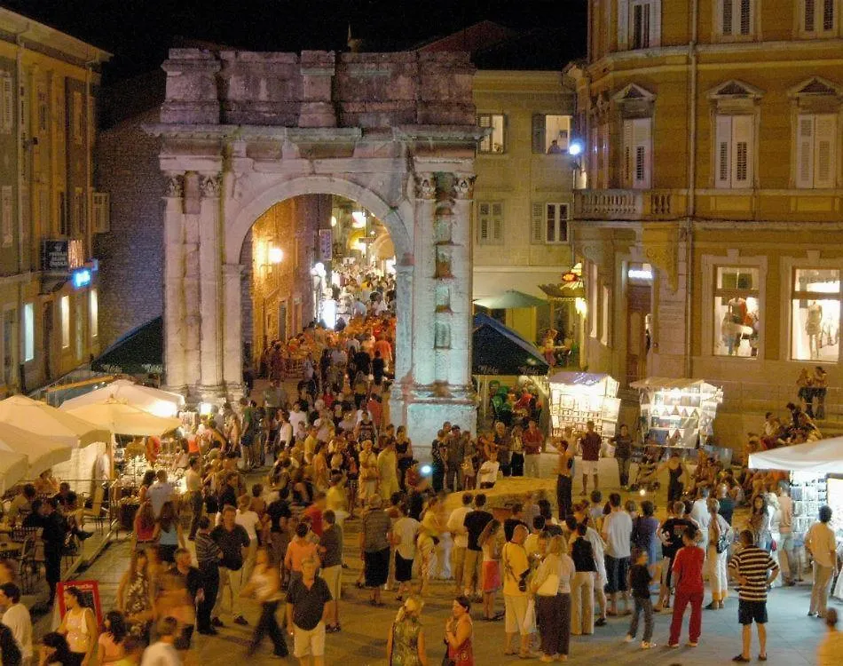 *** Guest house Apartments Jaksa 181 Pula Croatia