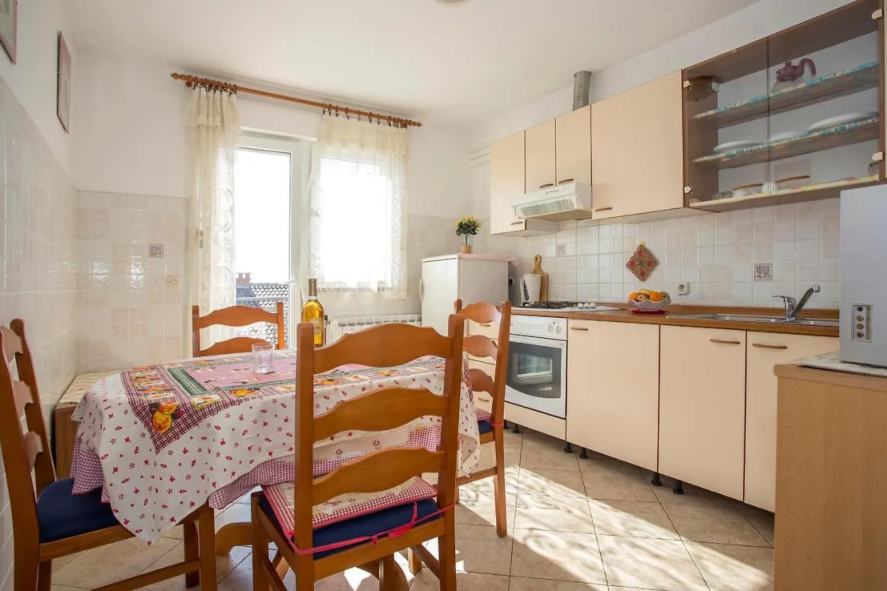 Apartments Jaksa Pola Affittacamere